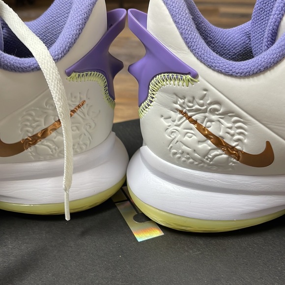 Lebron Witness V Summit white Metallic Bronze worn 3 times in great shape - Picture 9 of 10